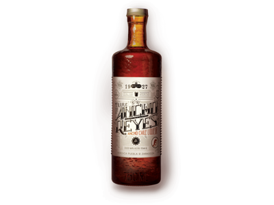 Ancho Reyes Chile